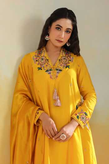 Shop_Label Niti Bothra_Mustard Silk Embroidery, Zari, Gota Patti Split Zardozi Paisley Pocket Set _Online_at_Aza_Fashions