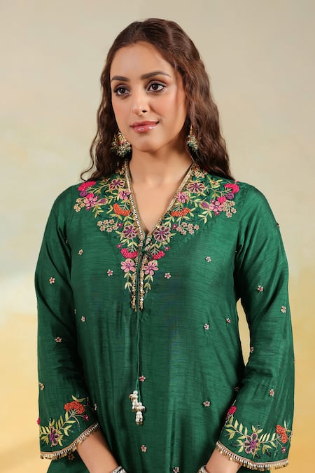 Label Niti Bothra_Green Silk Embroidery, Gota Patti, Pearls, Multicolor French Knot Kurta Set _Online_at_Aza_Fashions