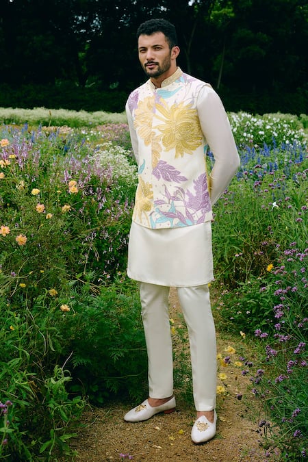 Charu And Vasundhara Embroidered Nehru Jacket Set 