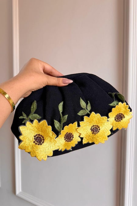 Boxwish By Bhumika Black Applique, Embroidery 3d Floral Bag 