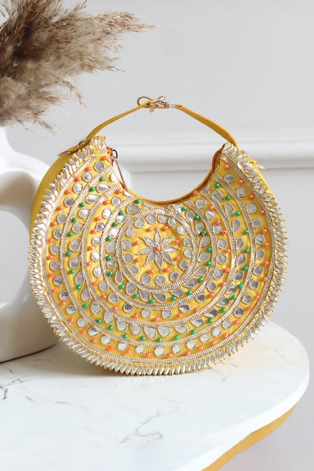 Boxwish By Bhumika Gotapatti Moon Bag 
