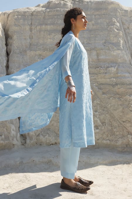 Karaj Jaipur_Blue Chanderi, Cotton Embroidery Round Neck Ice Chikankari Kurta Set _at_Aza_Fashions