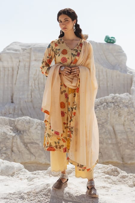 Karaj Jaipur Cream Linen, Cotton, Kota Doria Round Neck Kurta Set 