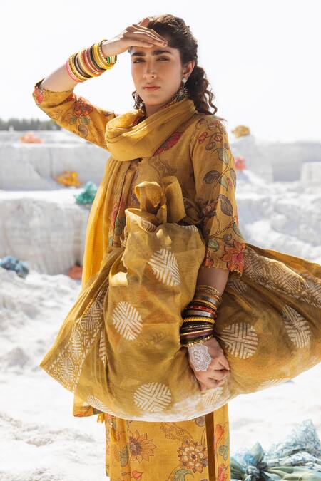 Buy Karaj Jaipur Mustard Linen, Cotton, Kota Doria Round Neck Kurta Set Online at Aza Fashions Buy_Karaj Jaipur_Mustard Linen, Cotton, Kota Doria Round Neck Kurta Set _Online_at_Aza_Fashions