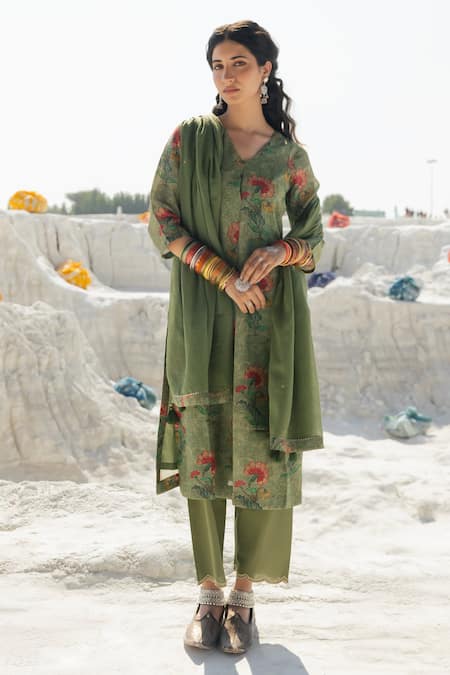 Buy Karaj Jaipur Green Linen, Cotton, Kota Doria V-neck Sage Kurta Set Online at Aza Fashions Buy_Karaj Jaipur_Green Linen, Cotton, Kota Doria V-neck Sage Kurta Set _Online_at_Aza_Fashions