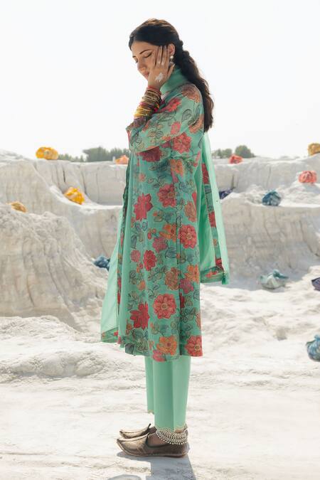 Buy Karaj Jaipur Turquoise Linen, Cotton, Kota Doria Embroidery Round Neck Blue Kurta Set Online at Aza Fashions Buy_Karaj Jaipur_Turquoise Linen, Cotton, Kota Doria Embroidery Round Neck Blue Kurta Set _Online_at_Aza_Fashions