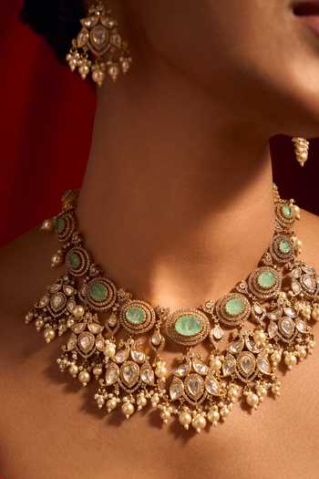 Buy Nazaakat By Samara Singh Green Pearls Mint Kundan Necklace And Earrings Set Buy_Nazaakat By Samara Singh_Green Pearls Mint Kundan Necklace And Earrings Set