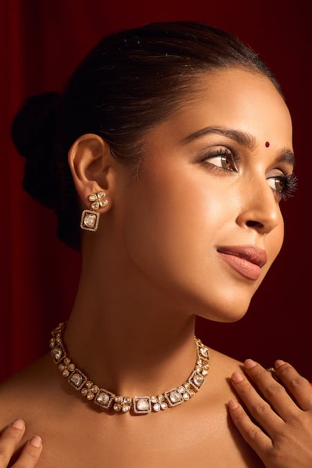 Samyukta Singhania Kundan White Necklace & Earring Set 