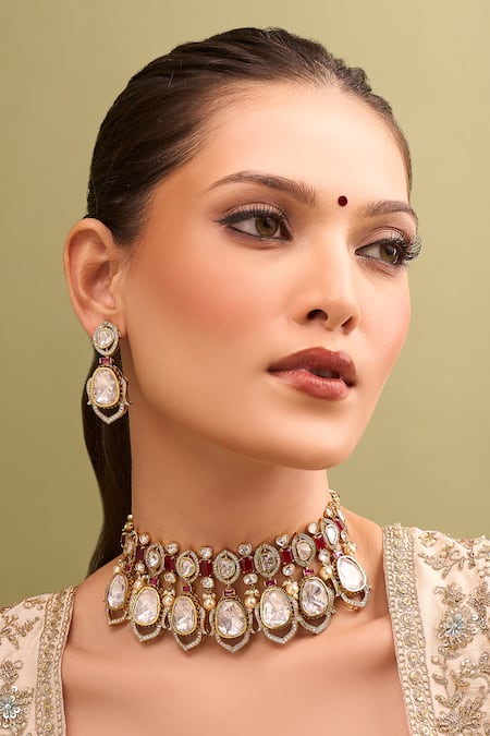 Buy Nazaakat By Samara Singh Red Zari Ruby Kundan Necklace And Earring Set Buy_Nazaakat By Samara Singh_Red Zari Ruby Kundan Necklace And Earring Set