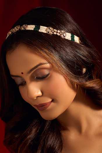 Nazaakat By Samara Singh_Green Kundan Work Brass Mathapatti _Online_at_Aza_Fashions