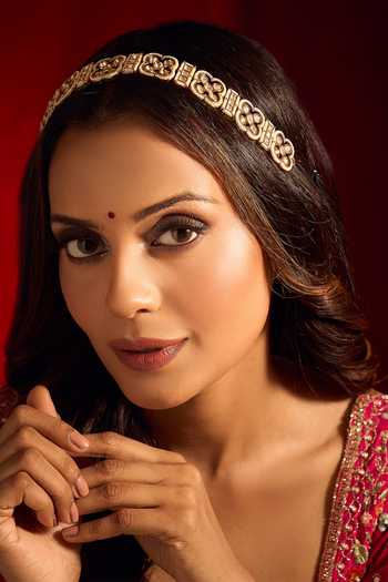 Nazaakat By Samara Singh White Kundan Brass Mathapatti Online at Aza Fashions Nazaakat By Samara Singh_White Kundan Brass Mathapatti _Online_at_Aza_Fashions