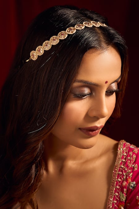 Nazaakat By Samara Singh_Red Ruby Kundan Mathapatti _Online_at_Aza_Fashions