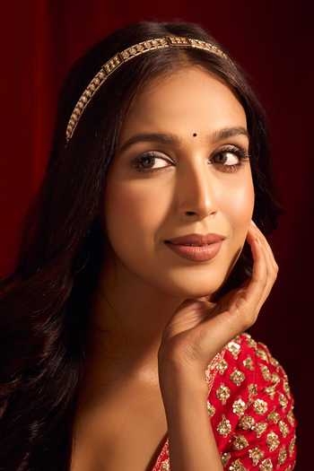 Nazaakat By Samara Singh_Green Kundan Brass Mathapatti _Online_at_Aza_Fashions