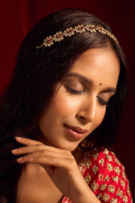 Nazaakat By Samara Singh Red Imitation Gemstones Kundan Ruby Pink Mathapatti Online at Aza Fashions Nazaakat By Samara Singh_Red Imitation Gemstones Kundan Ruby Pink Mathapatti _Online_at_Aza_Fashions