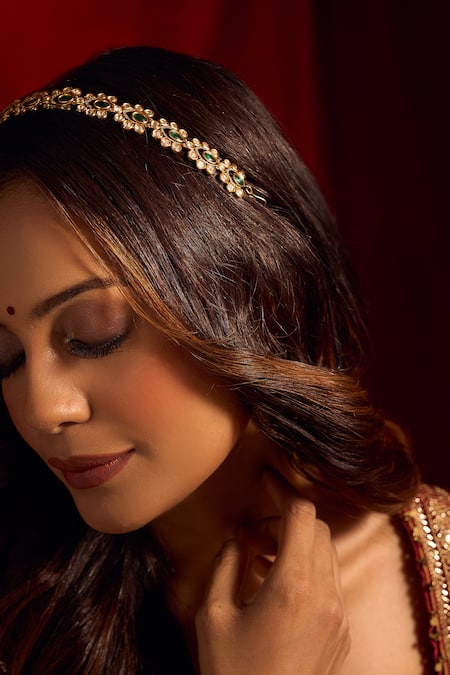 Nazaakat By Samara Singh_Green Kundan Brass Mathapatti _Online_at_Aza_Fashions