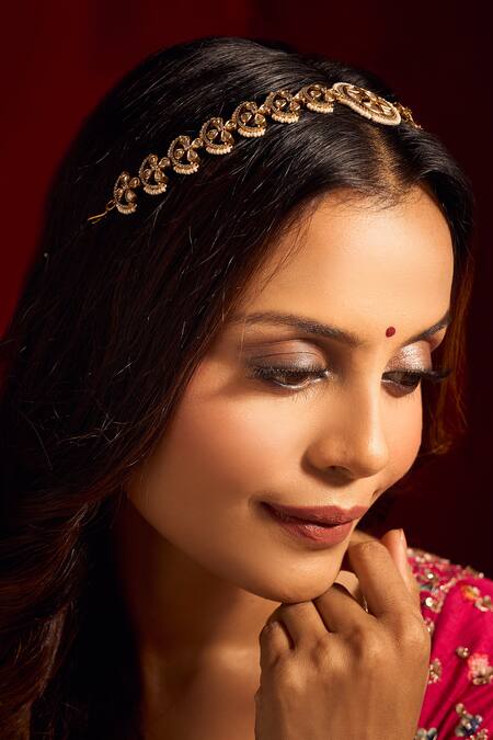 Nazaakat By Samara Singh White Kundan Brass Mathapatti Online at Aza Fashions Nazaakat By Samara Singh_White Kundan Brass Mathapatti _Online_at_Aza_Fashions