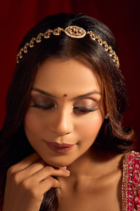 Nazaakat By Samara Singh White Kundan Brass Mathapatti 