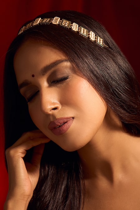 Nazaakat By Samara Singh Kundan Green Brass Mathapatti 