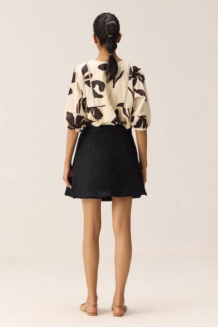 Shop Kharakapas Off White Cotton Embroidery V-neck And Black Tulia Top at Aza Fashions Shop_Kharakapas_Off White Cotton Embroidery V-neck And Black Tulia Top _at_Aza_Fashions