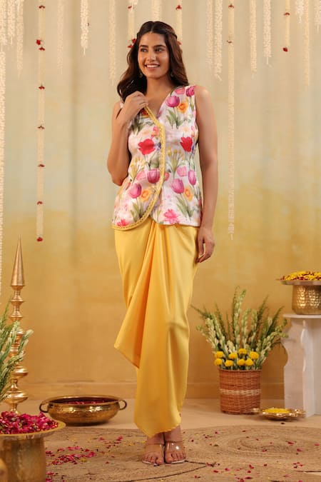 Shop B'Infinite Pink Organza V-neck Garden Tulip Embellished Jacket Skirt Set Online at Aza Fashions Shop_B'Infinite_Pink Organza V-neck Garden Tulip Embellished Jacket Skirt Set _Online_at_Aza_Fashions