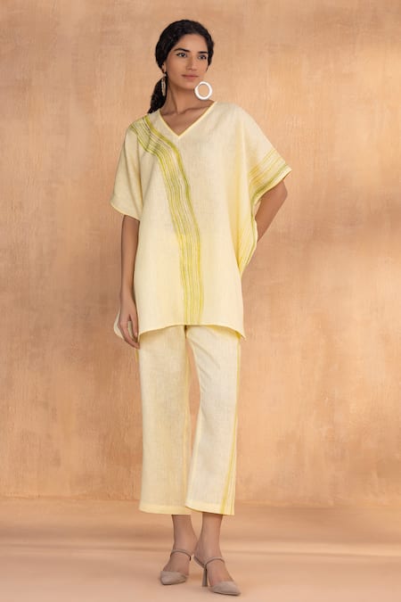 Kaveri Yellow Linen V-neck Brush Stroke Square Co-ord 