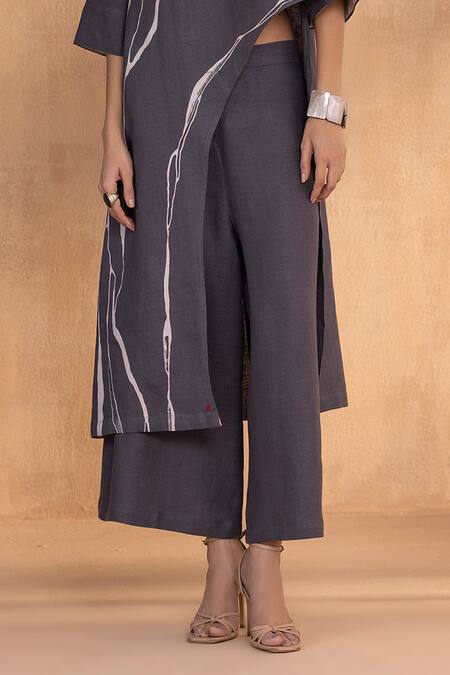 Kaveri_Charcoal Cotton Round Neck Grey Tunic And Pant Set _Online_at_Aza_Fashions