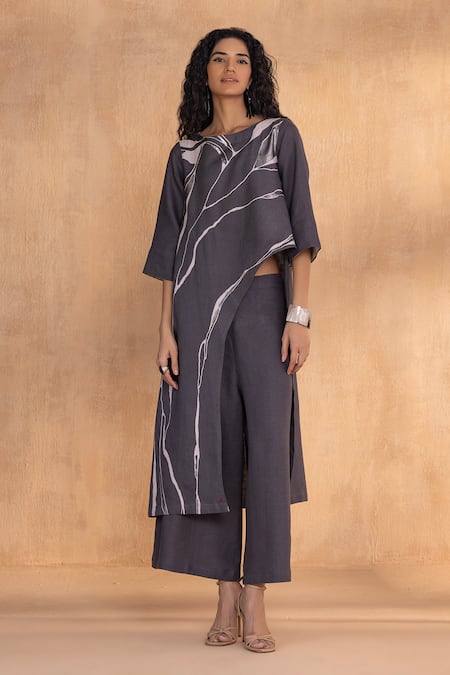 Kaveri Charcoal Cotton Round Neck Grey Tunic And Pant Set 