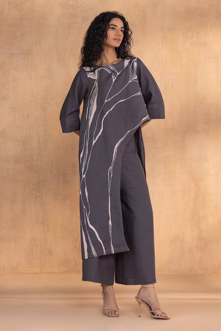 Kaveri_Charcoal Cotton Round Neck Grey Tunic And Pant Set _at_Aza_Fashions
