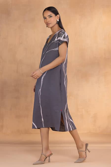 Kaveri_Charcoal Linen V-neck Quatum Theory Wave Dress _Online_at_Aza_Fashions