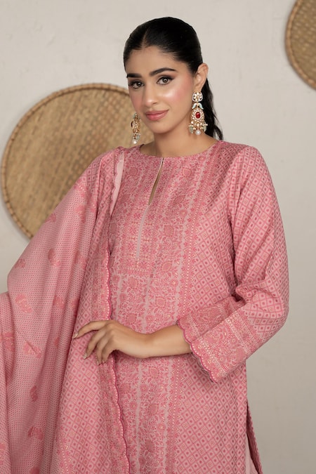 Buy Safaa Pink Vegan Silk, Shantoon Embroidery Round Neck Clementine Kurta Pant Set Online at Aza Fashions Buy_Safaa_Pink Vegan Silk, Shantoon Embroidery Round Neck Clementine Kurta Pant Set _Online_at_Aza_Fashions