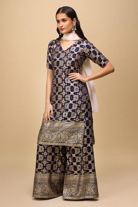 Samyukta Singhania_Navy Brocade, Net V-neck Woven Kurta Palazzo Suit Set _Online_at_Aza_Fashions