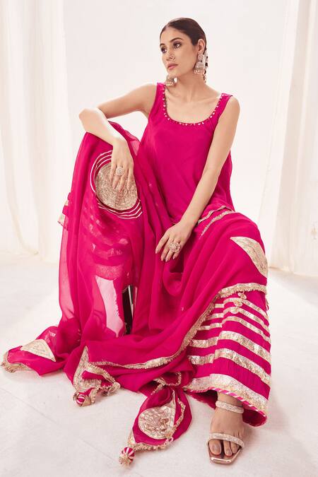 Buy_Muskann Kapadiaa_Pink Chiffon Gota Patti Round Neck Rose Kurta Sharara Set _Online_at_Aza_Fashions