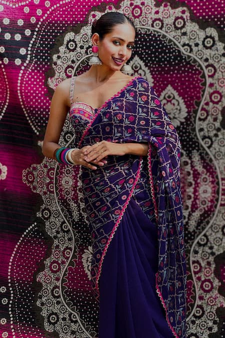 Buy_Aaryaa By Kashveen Kohli_Purple Chiffon, Silk Embroidery Plunge Neck Designer Saree And Blouse Set 
