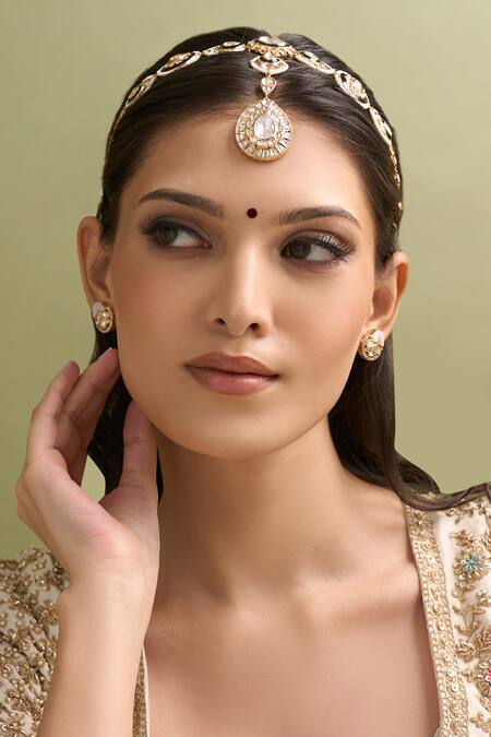 Nazaakat By Samara Singh_Green Kundan Brass Mathapatti _Online_at_Aza_Fashions