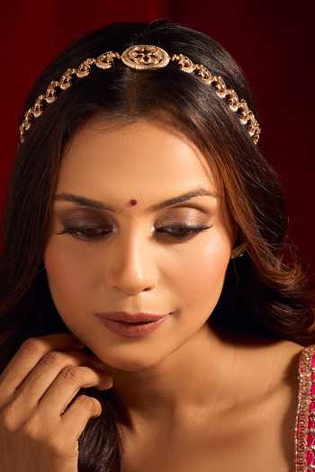 Buy_Nazaakat By Samara Singh_Green Kundan Brass Mathapatti _Online_at_Aza_Fashions