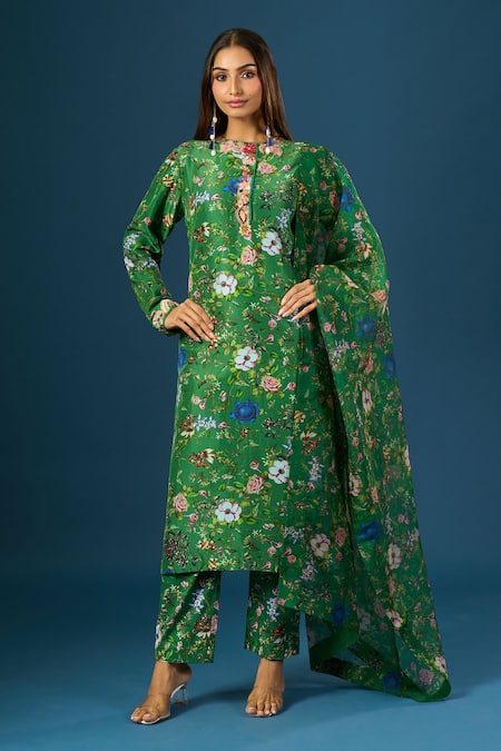 Shop_Anamika Khanna_Emerald Green Embroidery Round Neck Floral Kurta Set _Online_at_Aza_Fashions