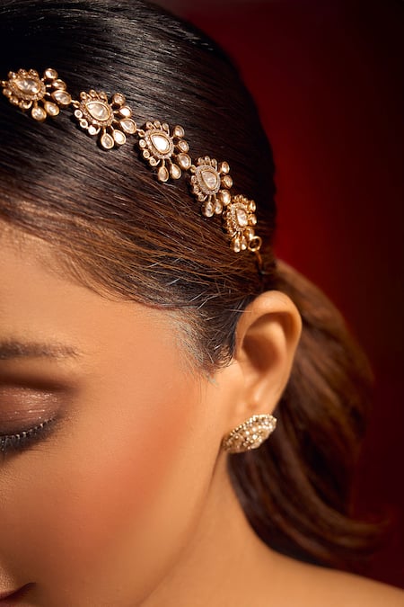 Buy_Nazaakat By Samara Singh_White Kundan Brass Mathapatti _Online_at_Aza_Fashions