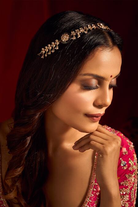 Buy_Nazaakat By Samara Singh_Green Kundan Work Brass Mathapatti _Online_at_Aza_Fashions