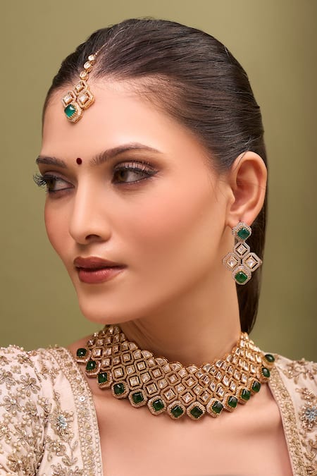 Samyukta Singhania Kundan Green Necklace Set 