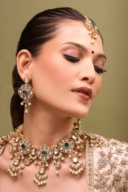Buy Nazaakat By Samara Singh Green Zari Kundan Necklace Set Buy_Nazaakat By Samara Singh_Green Zari Kundan Necklace Set
