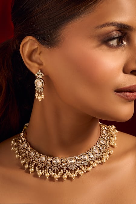 Buy_Nazaakat By Samara Singh_White Zari, Pearls Kundan Work Necklace And Earring Set 