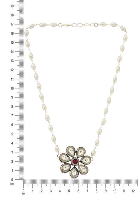 Shop Ruby Raang Silver Plated Flower Kundan Necklace Online at Aza Fashions Shop_Ruby Raang_Silver Plated Flower Kundan Necklace _Online_at_Aza_Fashions