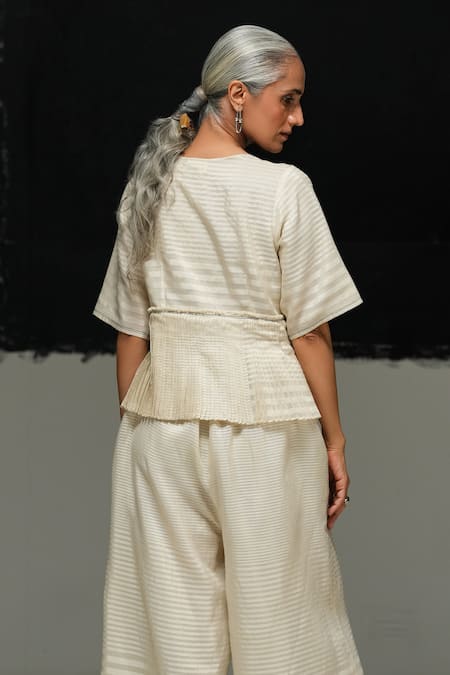 Urvashi Kaur Cream Handwoven Maheshwari Silk Top 