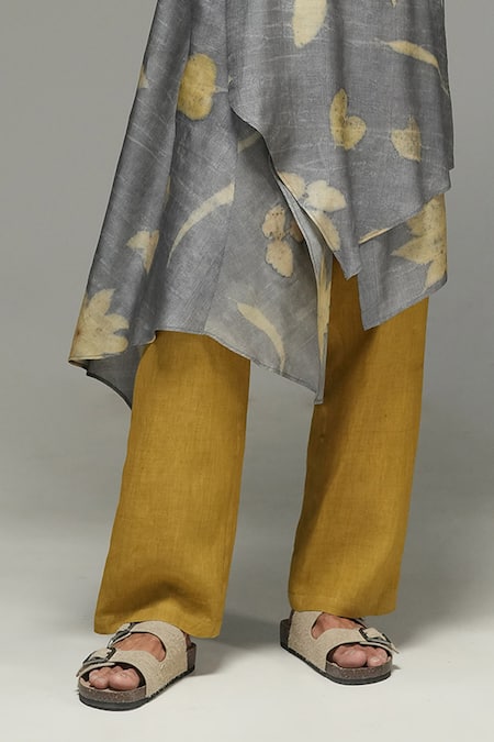 Urvashi Kaur_Green Cotton, Linen Designer Sten Pant _Online_at_Aza_Fashions