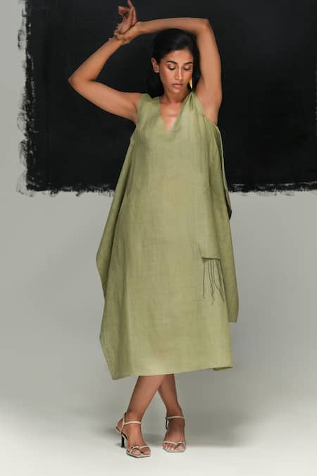 Urvashi Kaur Tsuchi Dress 