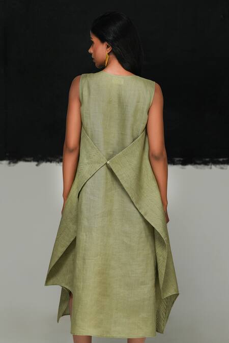 Urvashi Kaur Green Linen V-neck Tsuchi Dress at Aza Fashions Urvashi Kaur_Green Linen V-neck Tsuchi Dress _at_Aza_Fashions