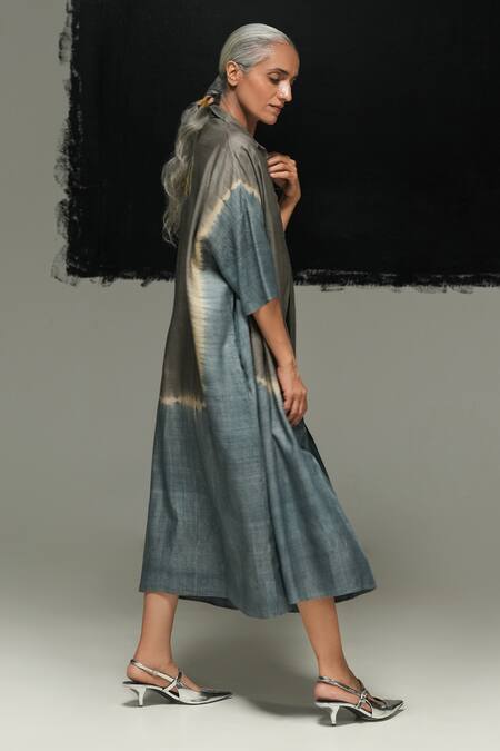 Urvashi Kaur_Gray Tussar, Silk Collared Tie-dyed Mizu Dress _Online_at_Aza_Fashions