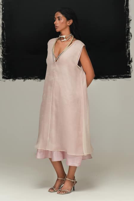 Buy_Urvashi Kaur_White Silk V-neck Hina Dress _Online_at_Aza_Fashions