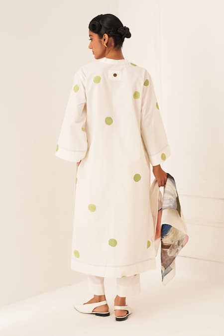 Shop OFRIDA White Cotton Split V-neck Limon Polka Dot Kurta at Aza Fashions Shop_OFRIDA_White Cotton Split V-neck Limon Polka Dot Kurta _at_Aza_Fashions