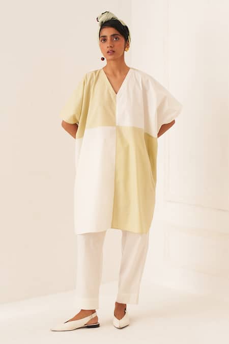 OFRIDA White Cotton V-neck Limon Color Block Kaftan 